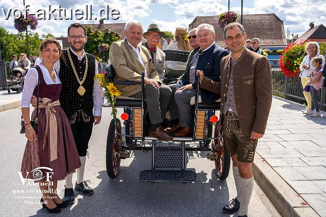 Foto Laudi_ Volksfestzug-3.jpg